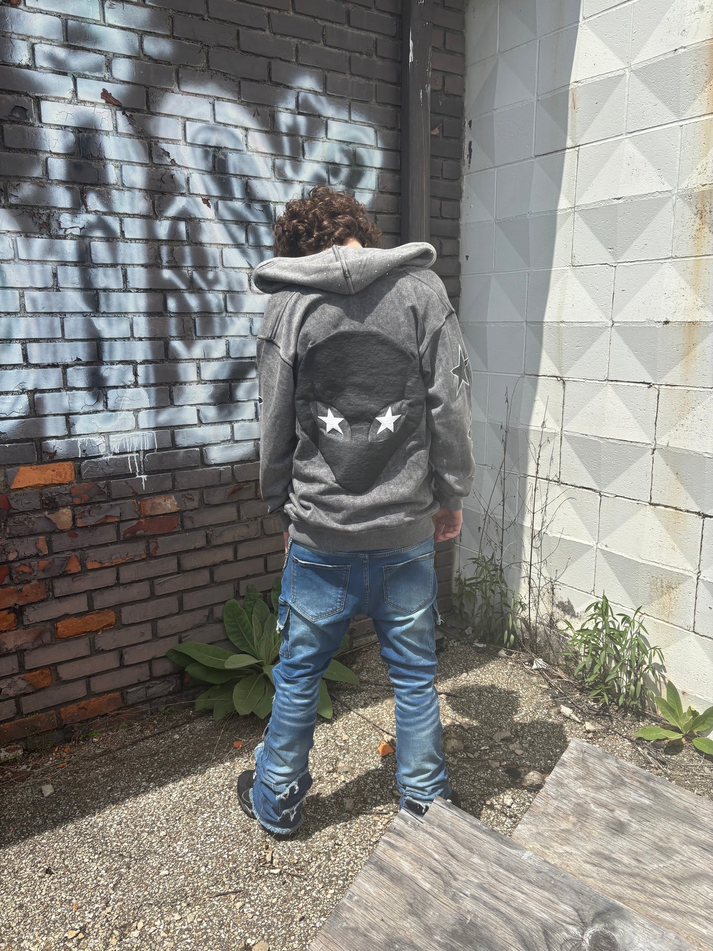 BLACK AND GREY FFI APPAREL ZIP-UP