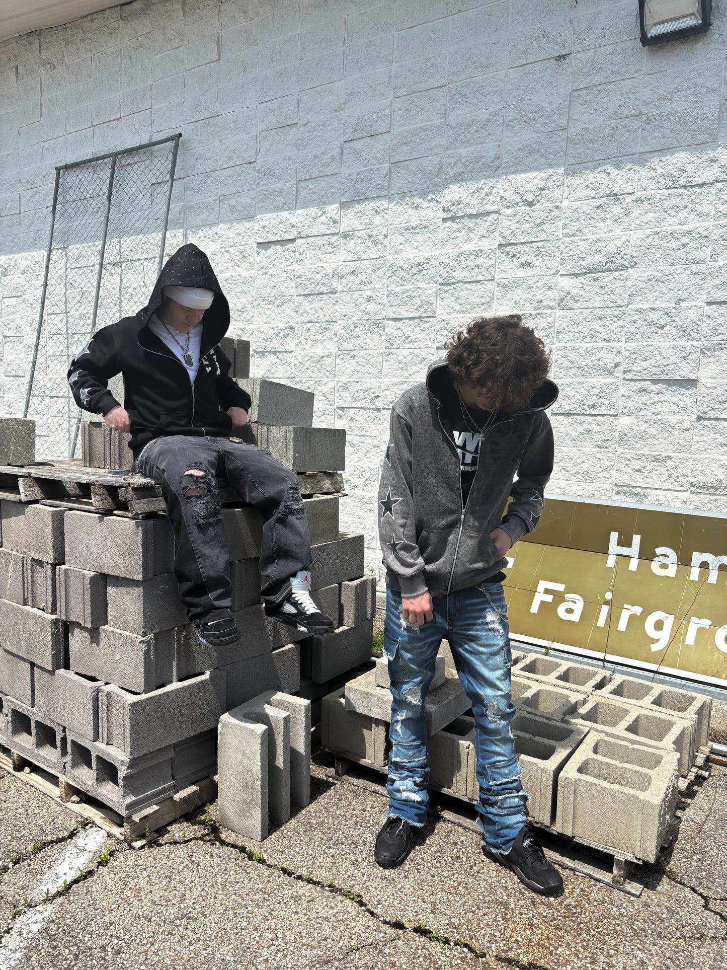 BLACK AND GREY FFI APPAREL ZIP-UP